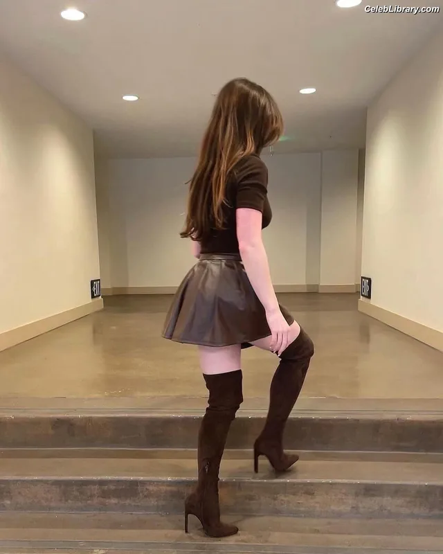McKayla Maroney photo 18 of 401