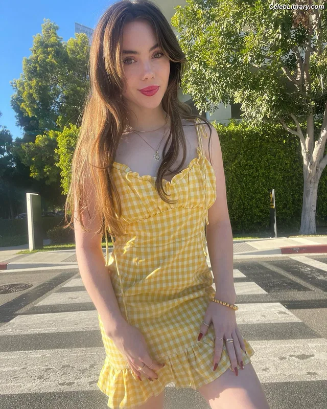 McKayla Maroney photo 3 of 401
