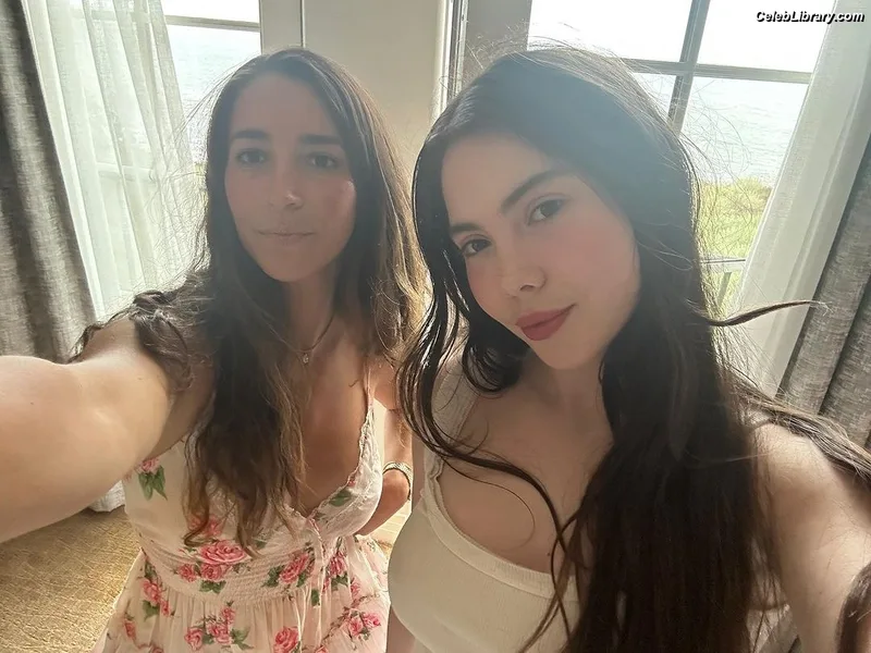 McKayla Maroney photo 15 of 401