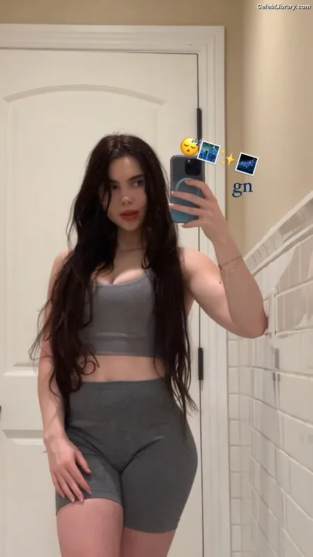 McKayla Maroney photo 18 of 401