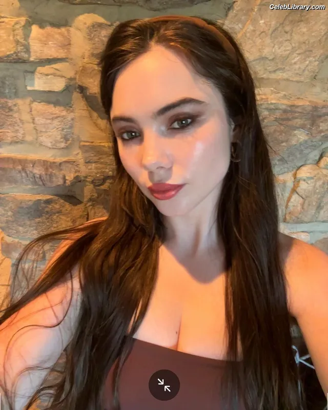 McKayla Maroney photo 19 of 401