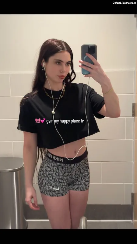 McKayla Maroney photo 3 of 401