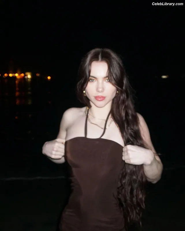 McKayla Maroney photo 12 of 401