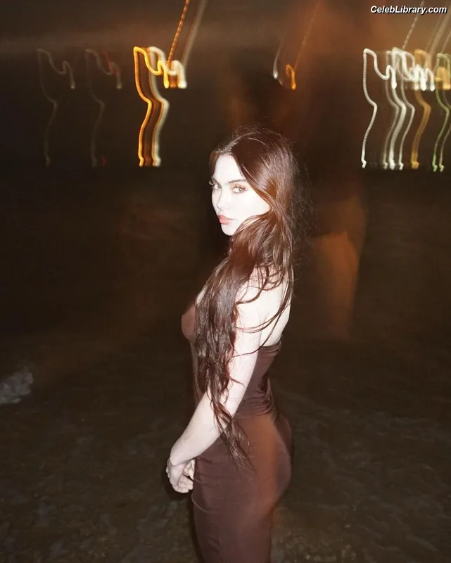 McKayla Maroney photo 14 of 401