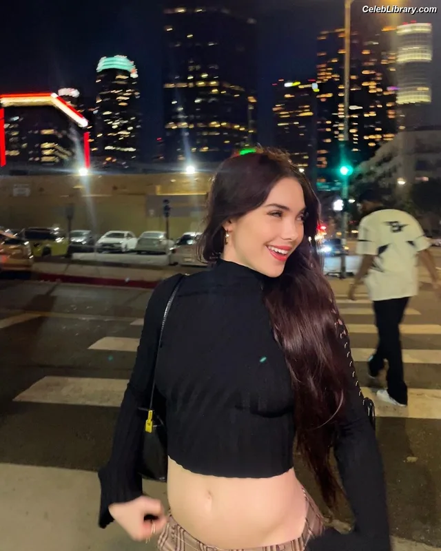 McKayla Maroney photo 23 of 401