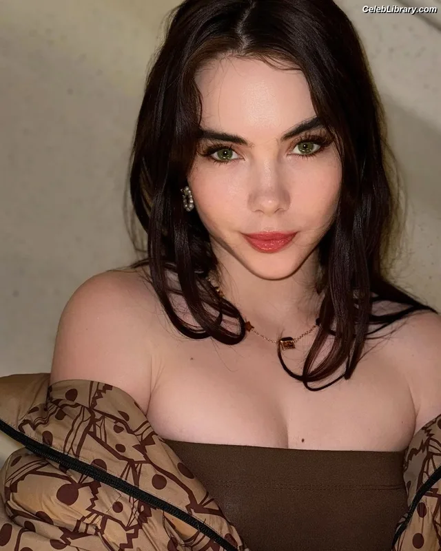 McKayla Maroney photo 4 of 401
