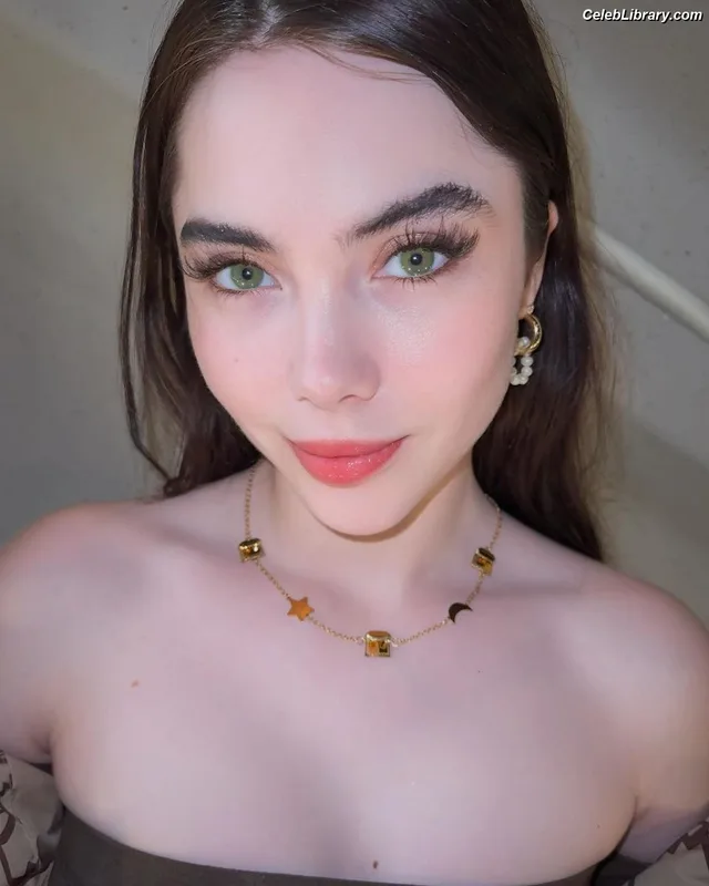 McKayla Maroney photo 5 of 401