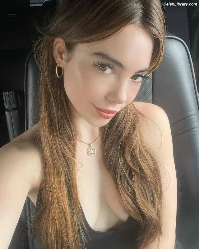 McKayla Maroney photo 11 of 401