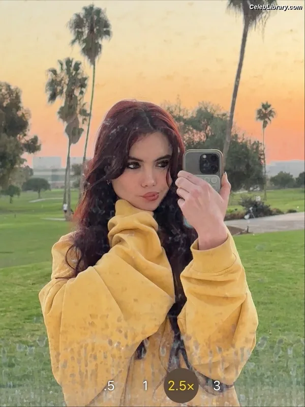 McKayla Maroney photo 14 of 401