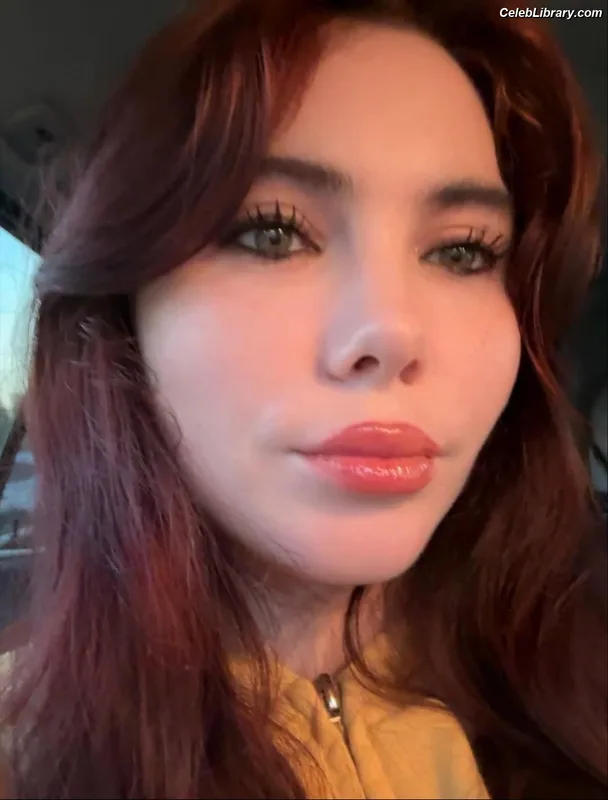 McKayla Maroney photo 18 of 401