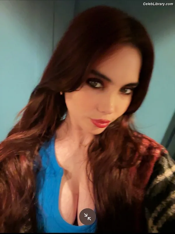McKayla Maroney photo 23 of 401