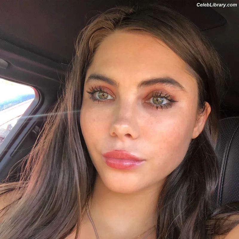 McKayla Maroney photo 5 of 401