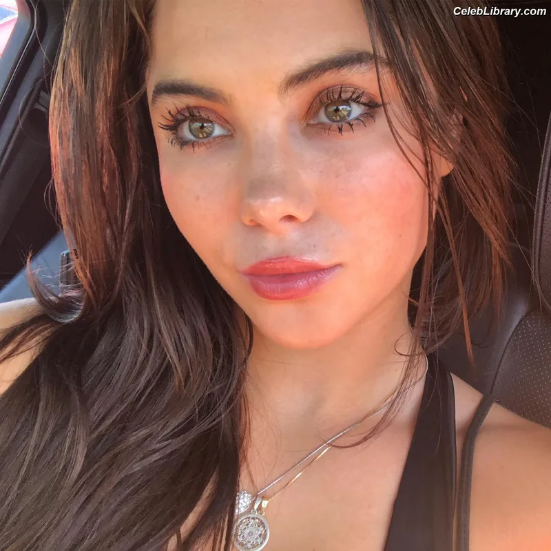 McKayla Maroney photo 7 of 401