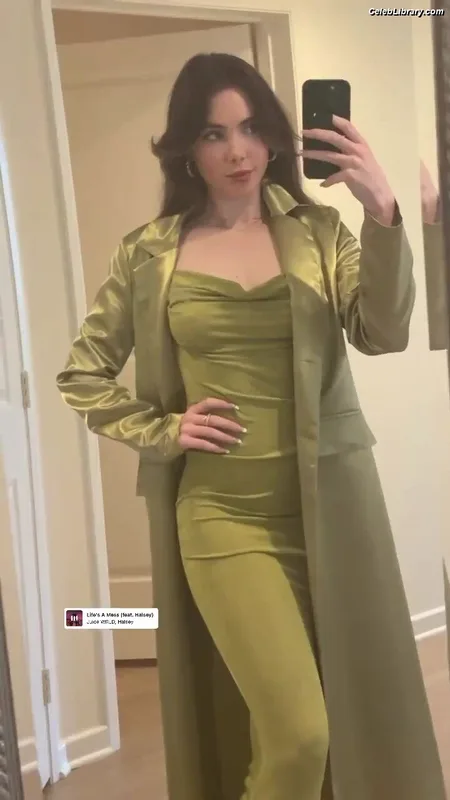 McKayla Maroney photo 15 of 401