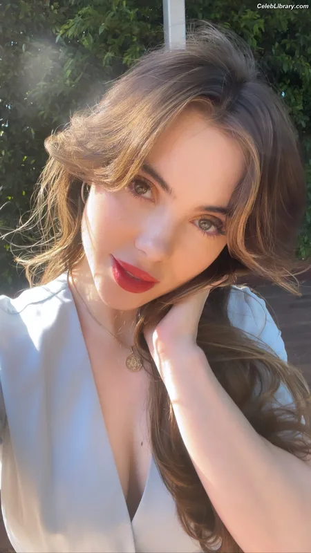 McKayla Maroney photo 21 of 401