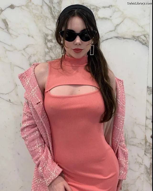 McKayla Maroney photo 11 of 401