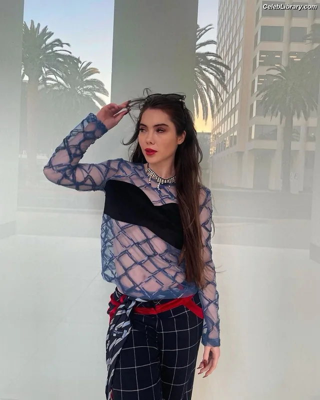 McKayla Maroney photo 3 of 401