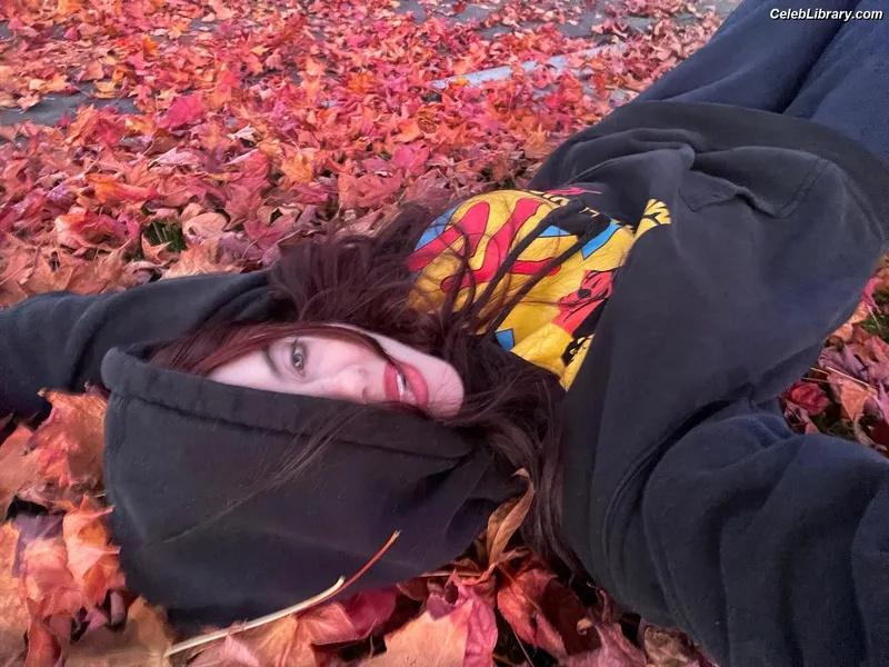 McKayla Maroney photo 10 of 401