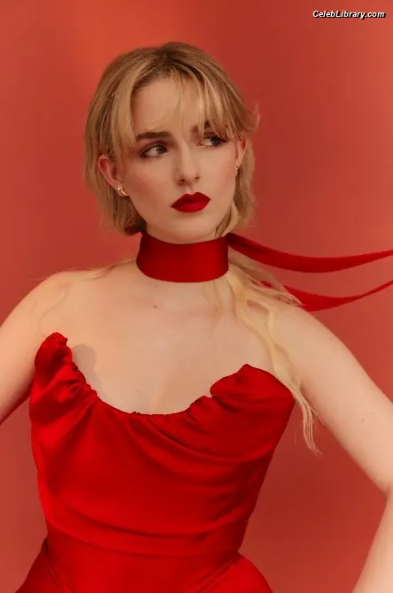 Mckenna Grace photo 11 of 1533
