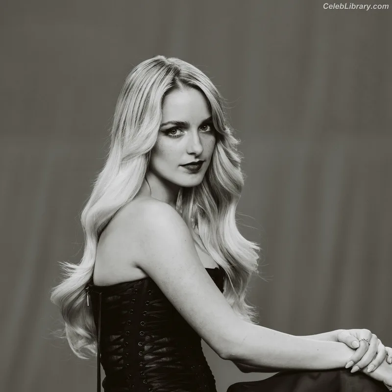 Mckenna Grace photo 16 of 1528