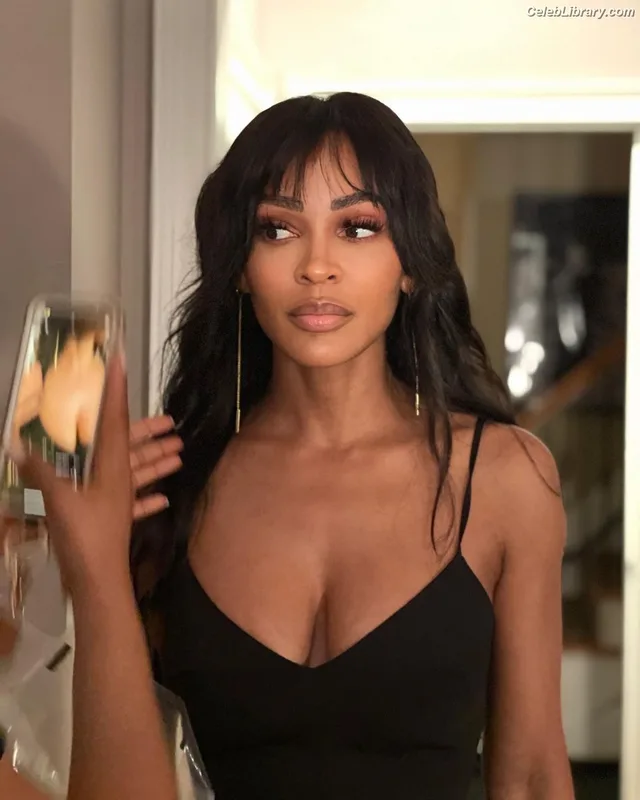 Meagan Good photo 6 of 201