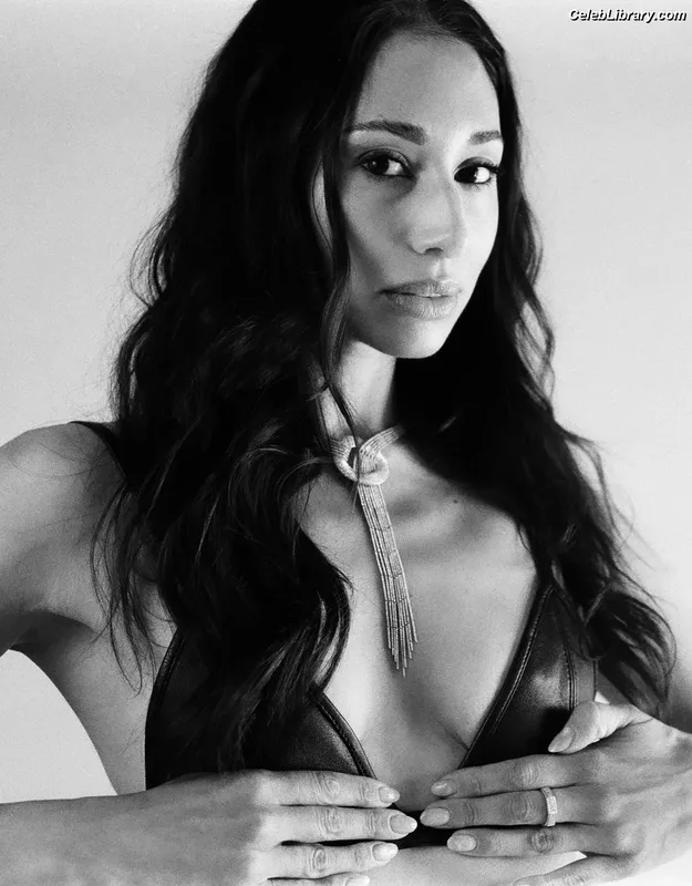 Meaghan Rath photo 1 of 33