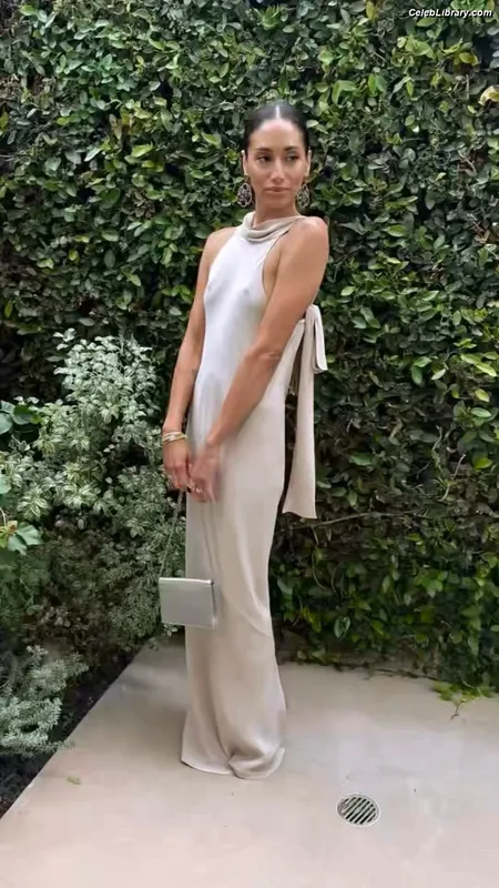 Meaghan Rath photo 6 of 33