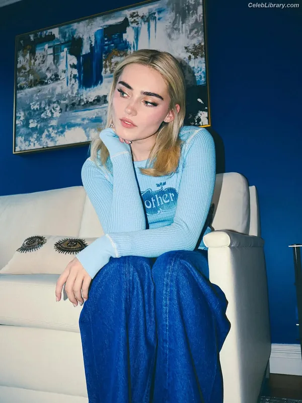 Meg Donnelly photo 7 of 162