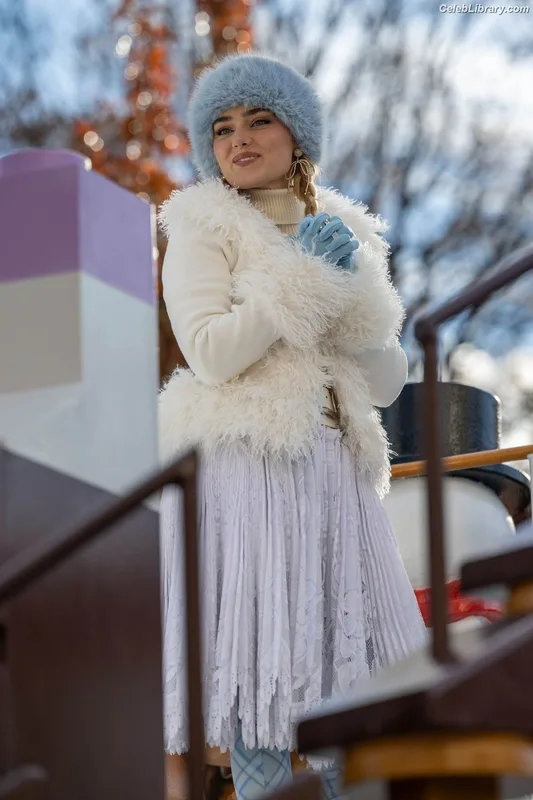 Meg Donnelly photo 6 of 162