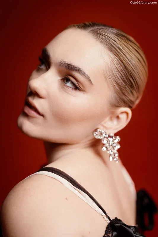 Meg Donnelly photo 23 of 162