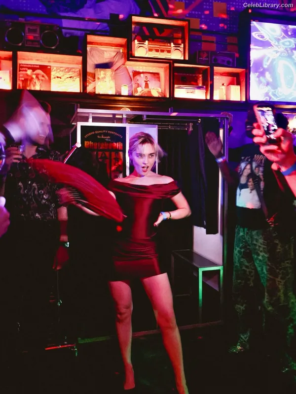 Meg Donnelly photo 22 of 162