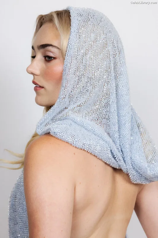 Meg Donnelly photo 15 of 162