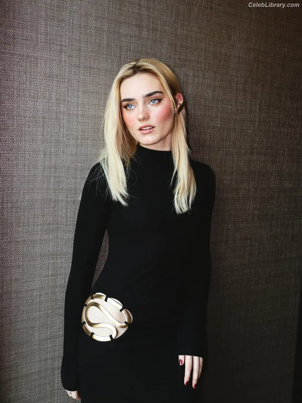Meg Donnelly photo 11 of 162