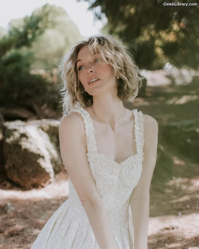 Meg Fink photo 15 of 65