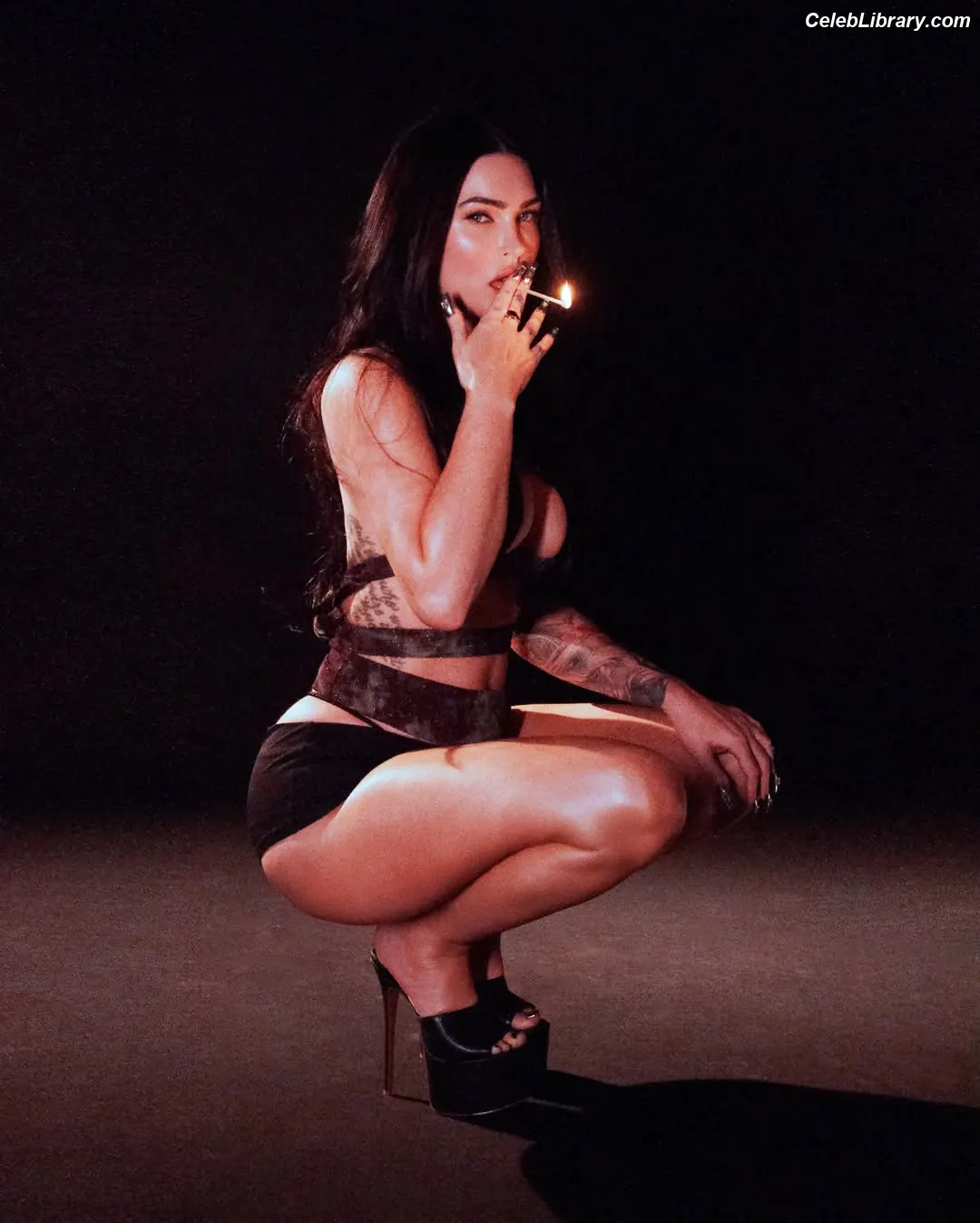Megan Fox photo 11 of 1038