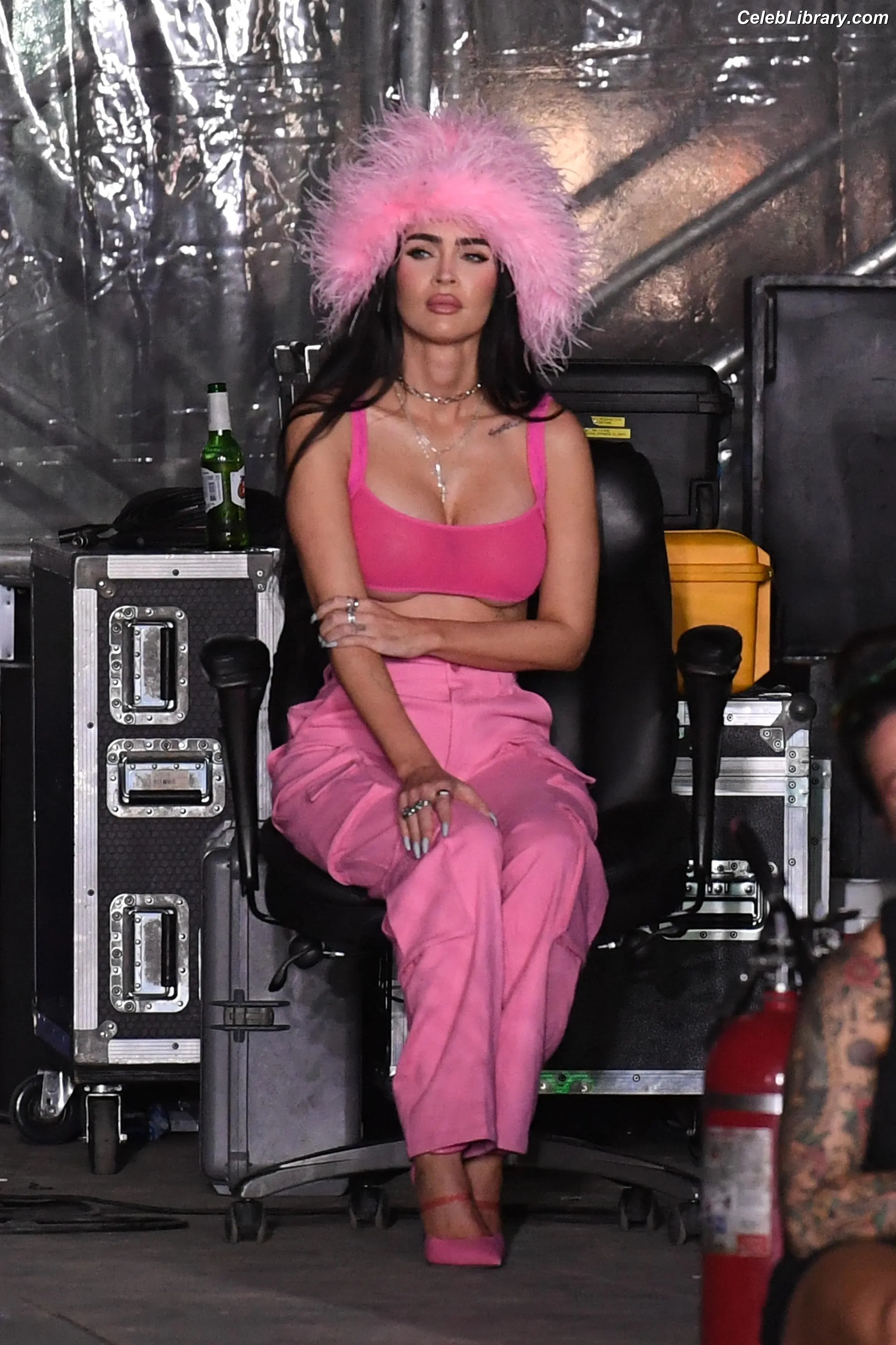 Megan Fox photo 11 of 1038