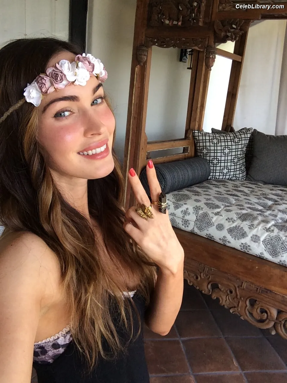 Megan Fox photo 20 of 1038