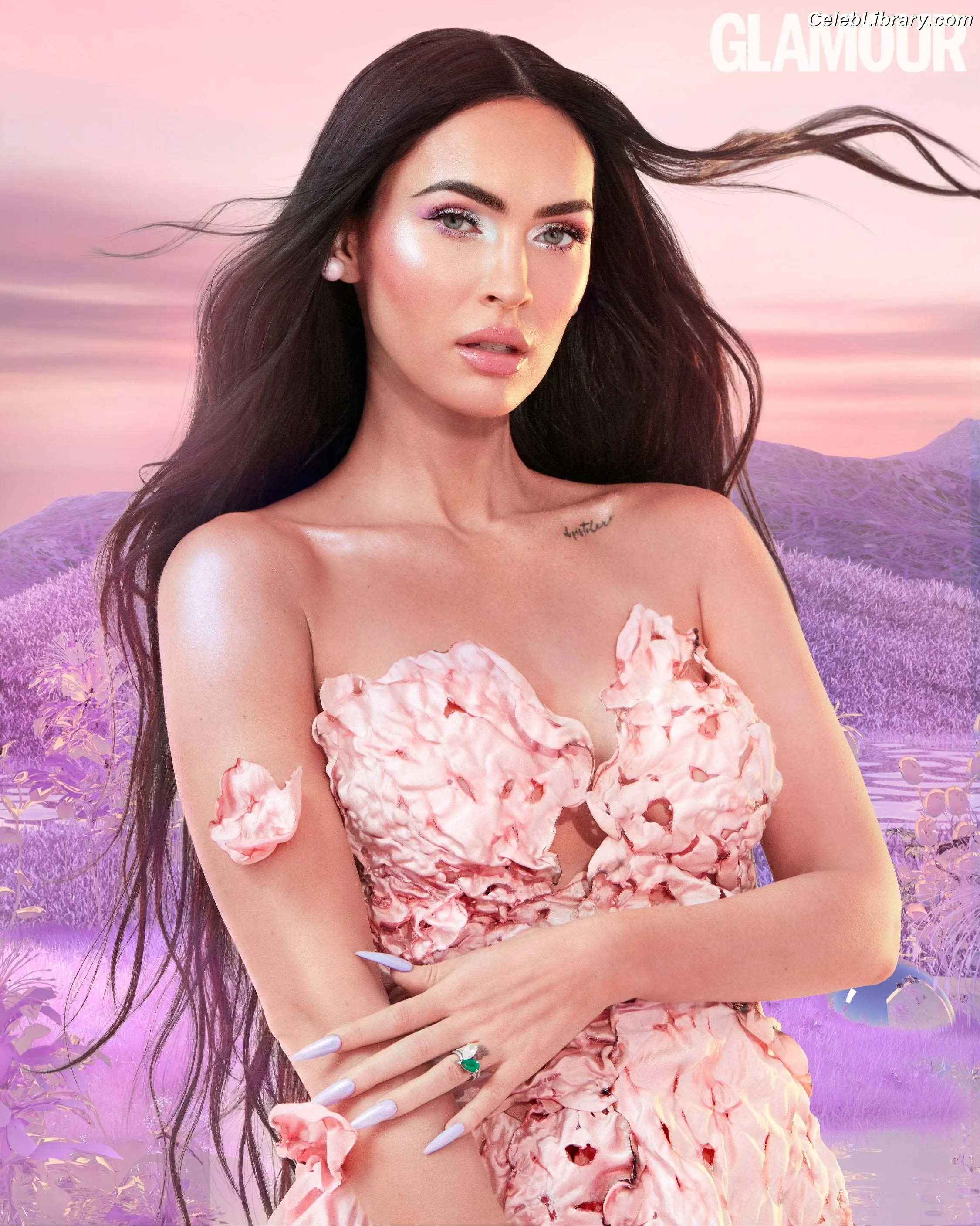 Megan Fox photo 1 of 1038