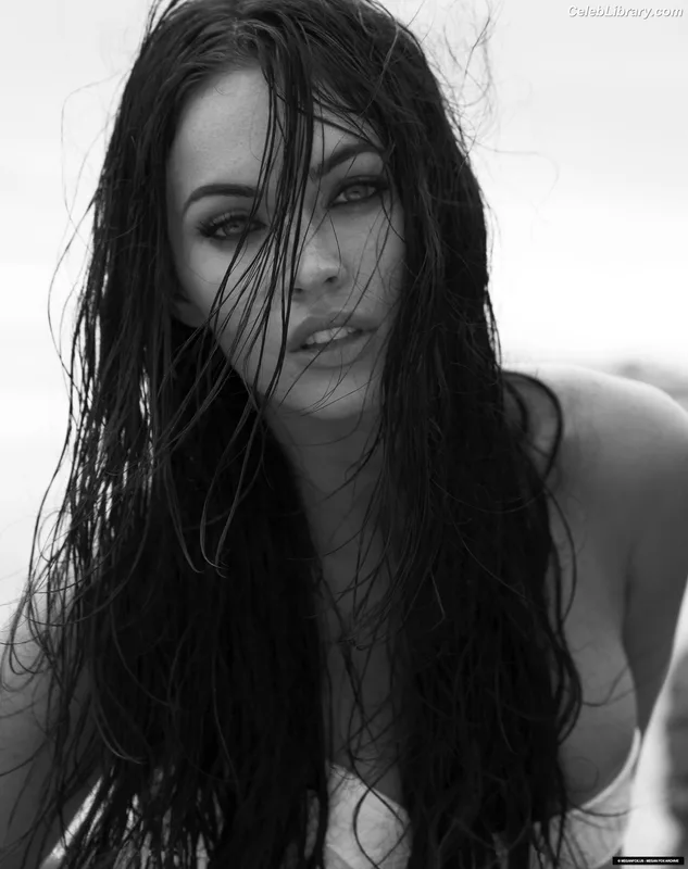Megan Fox photo 22 of 1038
