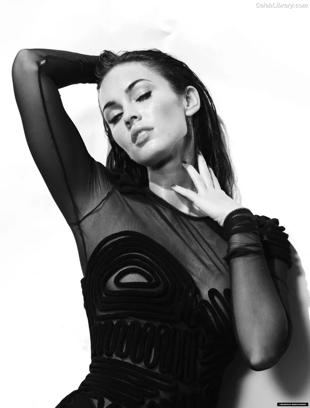 Megan Fox photo 3 of 1038