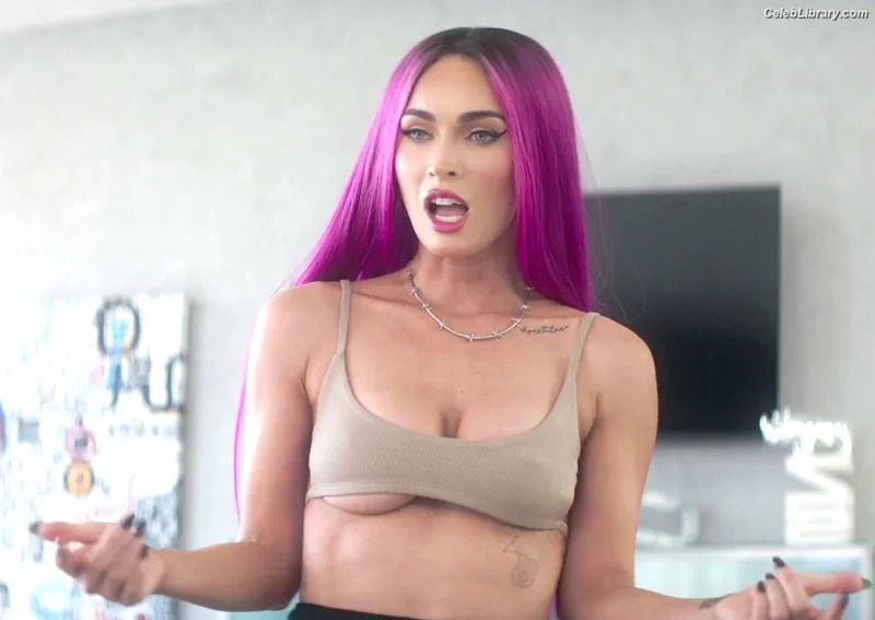 Megan Fox photo 18 of 1038