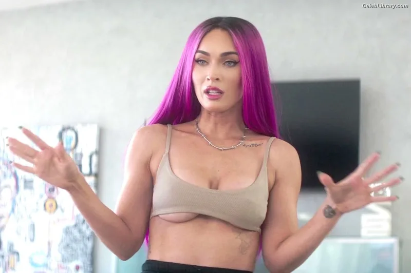 Megan Fox photo 19 of 1038