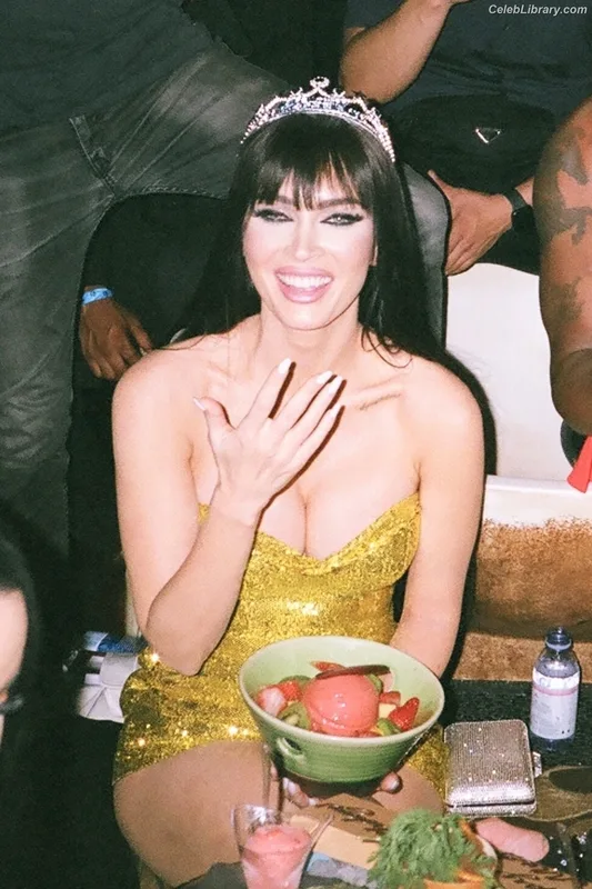Megan Fox photo 20 of 1038