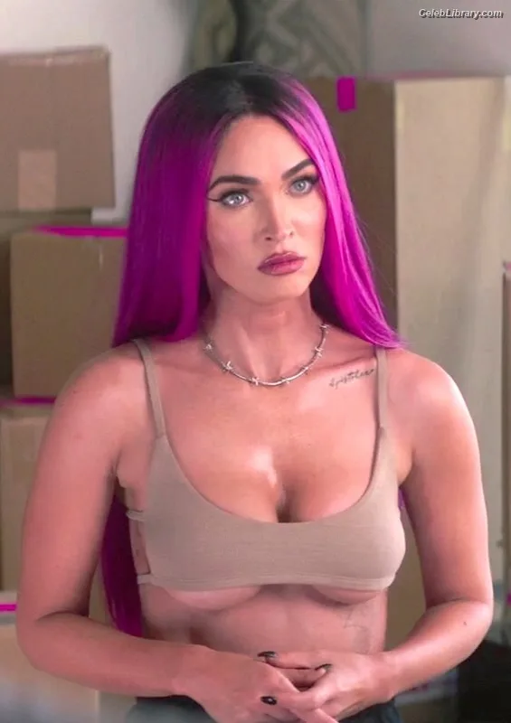 Megan Fox photo 3 of 1038