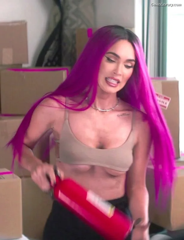 Megan Fox photo 7 of 1038