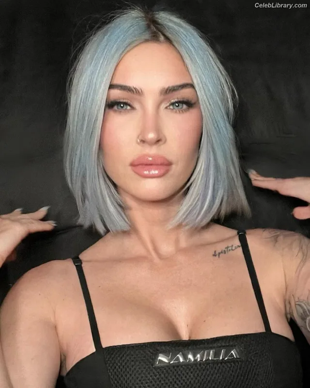 Megan Fox photo 10 of 1038