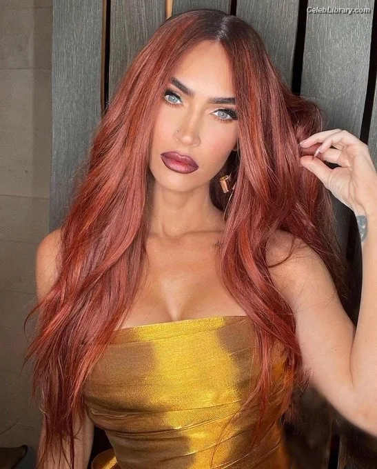 Megan Fox photo 7 of 1038