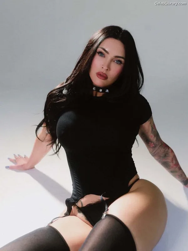 Megan Fox photo 13 of 1038
