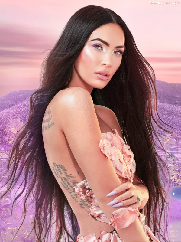 Megan Fox photo 22 of 1038