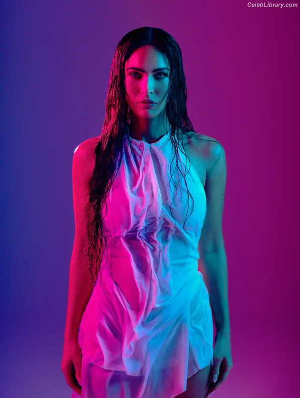 Megan Fox photo 10 of 1038